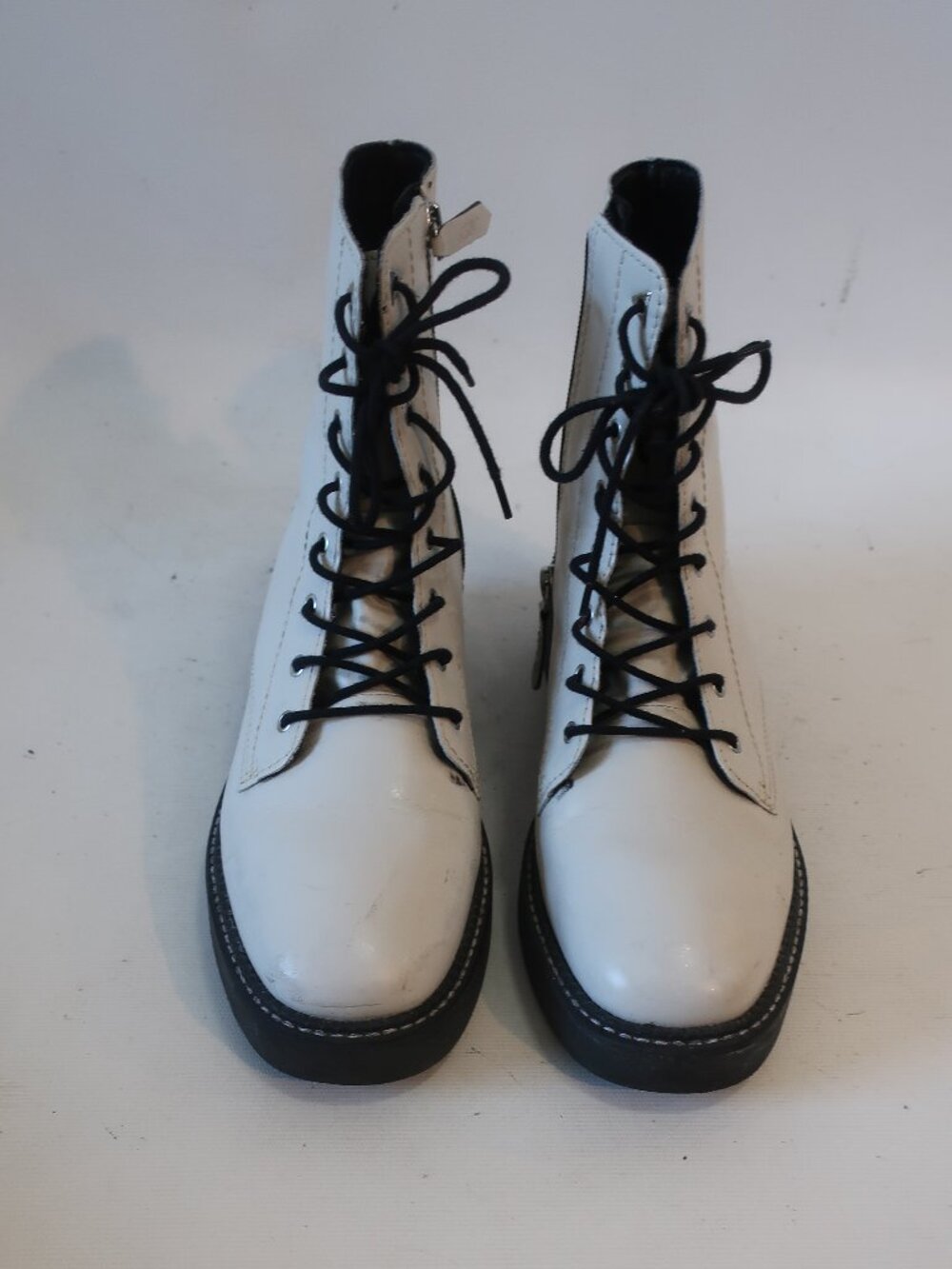 Womens Schutz McKenzie White Leather Ankle Zip Moto Combat Booties 7.5